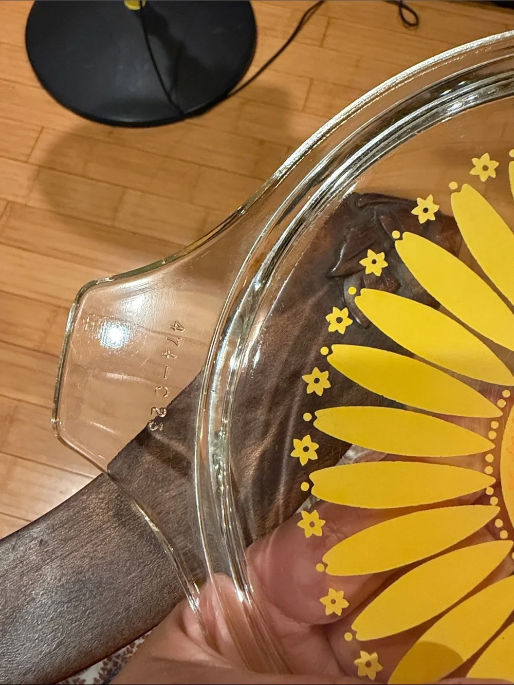 Pyrex sunflower casserole 474-b